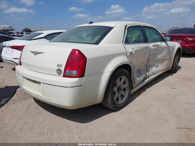 Продажа на аукционе авто 2005 Chrysler 300 Touring, vin: 2C3AA53G15H636134, номер лота: 46124634