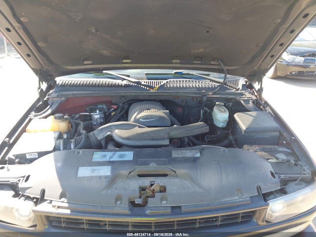 46124714 :رقم المزاد ، 1GNEK13Z94R138919 vin ، 2004 Chevrolet Tahoe Z71 مزاد بيع
