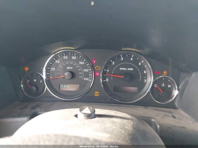 46124732 :رقم المزاد ، 1J8HG48N76C247151 vin ، 2006 Jeep Commander مزاد بيع