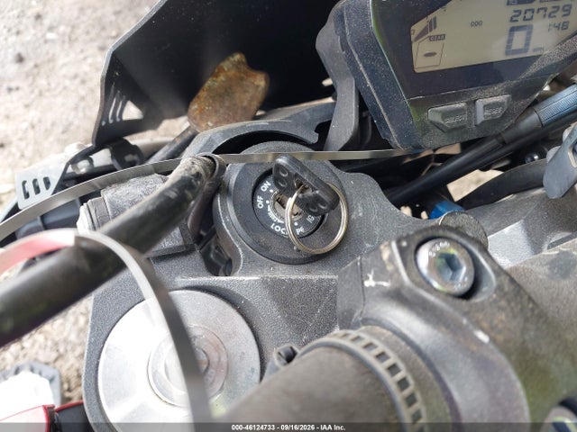 2017 Yamaha Fz09 მანქანა იყიდება აუქციონზე, vin: JYARN53E4HA000808, აუქციონის ნომერი: 46124733