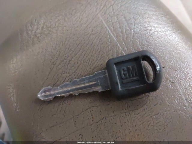 46124779 :رقم المزاد ، 1GNDT13W3W2211664 vin ، 1998 Chevrolet Blazer Ls مزاد بيع