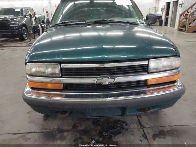 46124779 :رقم المزاد ، 1GNDT13W3W2211664 vin ، 1998 Chevrolet Blazer Ls مزاد بيع