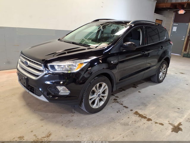 Продажа на аукционе авто 2018 Ford Escape Se, vin: 1FMCU9GD9JUD08739, номер лота: 46124783