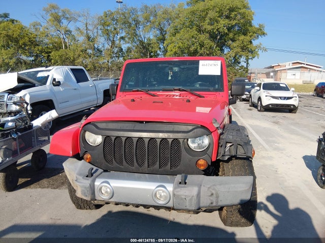 46124785 :رقم المزاد ، 1C4BJWEG5DL575651 vin ، 2013 Jeep Wrangler Unlimited Sahara مزاد بيع