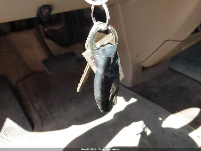 2001 Toyota Sienna Ce მანქანა იყიდება აუქციონზე, vin: 4T3ZF19C11U397658, აუქციონის ნომერი: 46124824