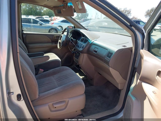 2001 Toyota Sienna Ce მანქანა იყიდება აუქციონზე, vin: 4T3ZF19C11U397658, აუქციონის ნომერი: 46124824