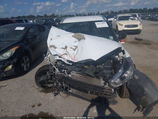 46124835 :رقم المزاد ، 3N1CP5CUXKL522552 vin ، 2019 Nissan Kicks S مزاد بيع