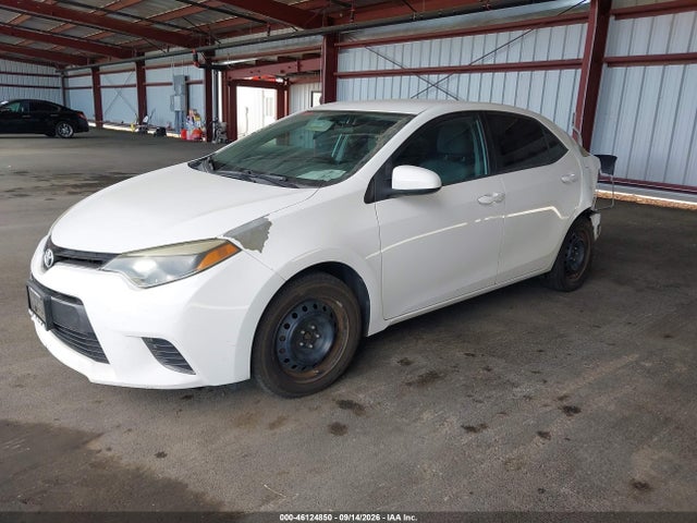 Toyota COROLLA LE 2016 5YFBURHE1GP418598 Image 2