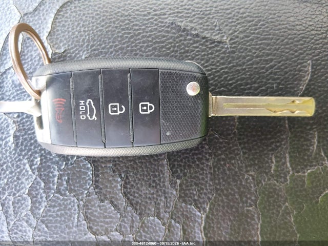 46124860 :رقم المزاد ، KNAGM4A78F5648507 vin ، 2015 Kia Optima Lx مزاد بيع