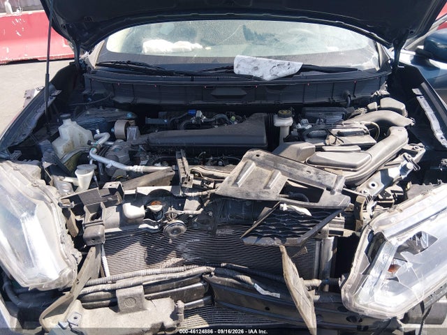 KNMAT2MT8GP665497 Nissan ROGUE SV
