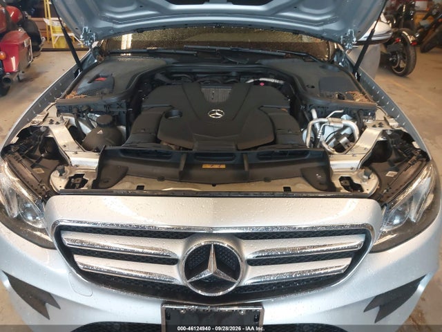 2017 Mercedes-benz E 400 4matic მანქანა იყიდება აუქციონზე, vin: WDDZH6GB8HA153845, აუქციონის ნომერი: 46124940