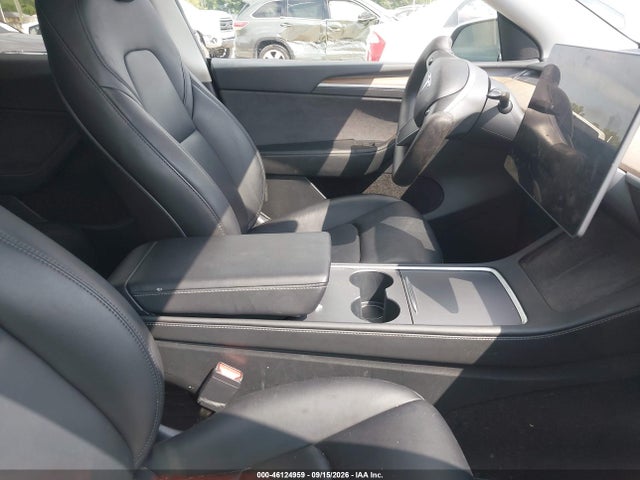 Продажа на аукционе авто 2023 Tesla Model Y Awd/long Range Dual Motor All-wheel Drive, vin: 7SAYGDEE0PF758817, номер лота: 46124959