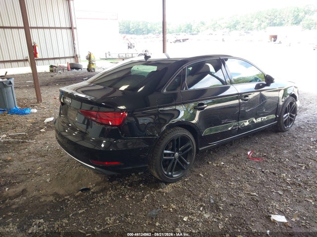 Продаж на аукціоні авто 2018 Audi A3 2.0t Premium/2.0t Tech Premium, vin: WAUAUGFF7J1015729, номер лоту: 46124962