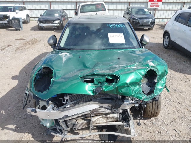 Продаж на аукціоні авто 2022 Mini Clubman Cooper S, vin: WMWLV7C04N2R69554, номер лоту: 46125028