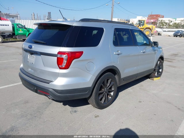 Ford EXPLORER XLT 2018 1FM5K7D89JGC72639 Image 4