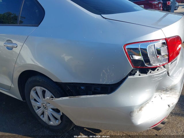 Продаж на аукціоні авто 2014 Volkswagen Jetta 2.0l S, vin: 3VW2K7AJ2EM406012, номер лоту: 46125041