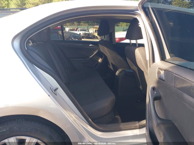 Продаж на аукціоні авто 2014 Volkswagen Jetta 2.0l S, vin: 3VW2K7AJ2EM406012, номер лоту: 46125041
