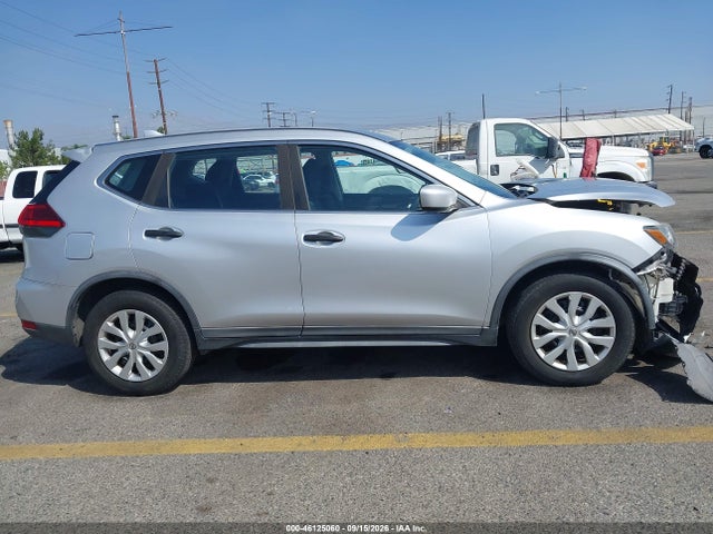 Nissan ROGUE S 2017 KNMAT2MT7HP540556 Image 13