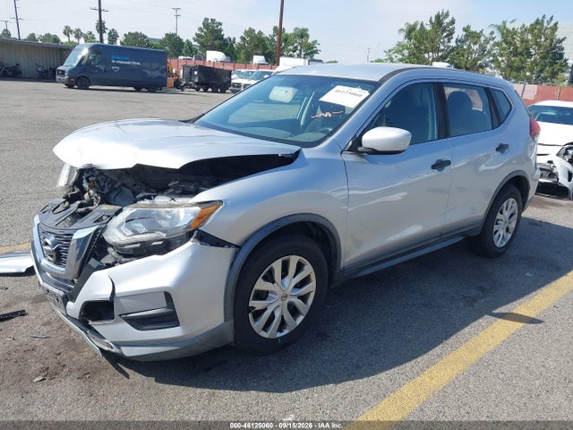 Nissan ROGUE S 2017 KNMAT2MT7HP540556 Image 2