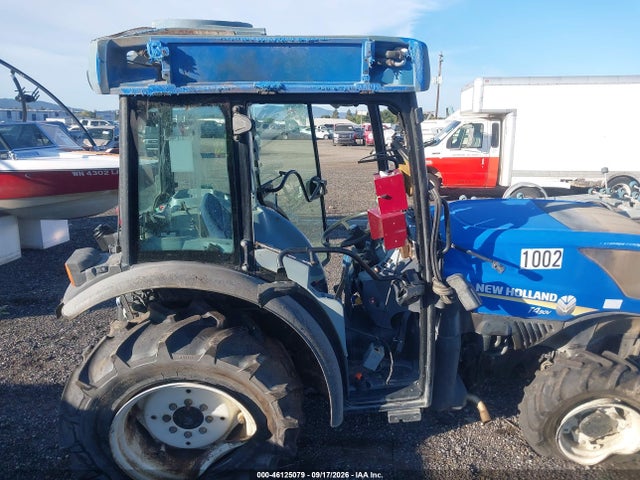 Продажа на аукционе авто 2023 New Holland T4.90v, vin: HLRT490YTNLT02858, номер лота: 46125079