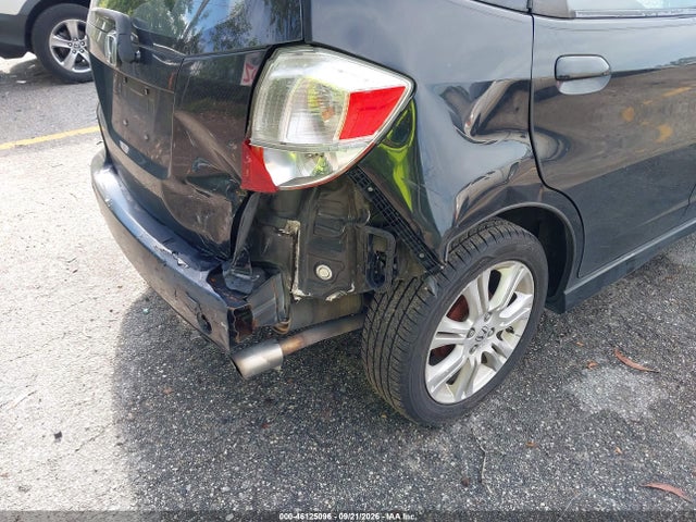 46125096 :رقم المزاد ، JHMGE8H52BC026548 vin ، 2011 Honda Fit Sport مزاد بيع