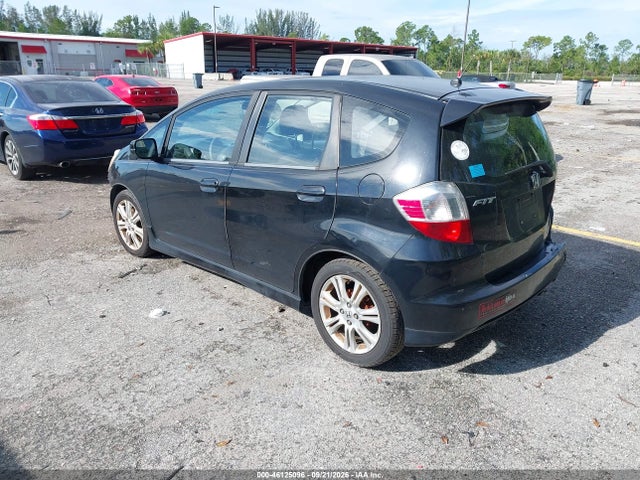 46125096 :رقم المزاد ، JHMGE8H52BC026548 vin ، 2011 Honda Fit Sport مزاد بيع