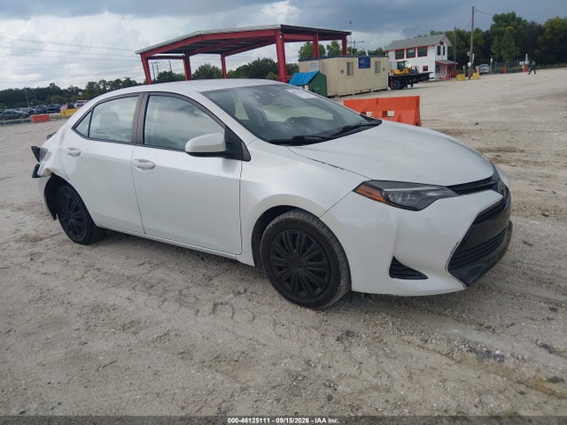 46125111 :رقم المزاد ، 5YFBURHE5HP678911 vin ، 2017 Toyota Corolla Le مزاد بيع