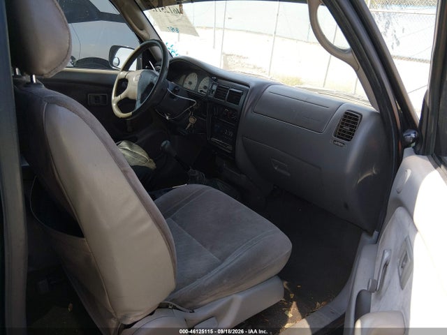 Продажа на аукционе авто 2002 Toyota Tacoma, vin: 5TEVL52N92Z086253, номер лота: 46125115