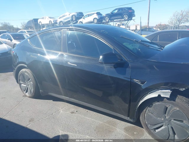 Продаж на аукціоні авто 2026 Tesla Model Y All-wheel Drive/long Range Launch Series/premium All-wheel Drive, vin: 7SAYGDEE1TF377004, номер лоту: 46125127