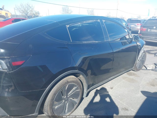 Продаж на аукціоні авто 2026 Tesla Model Y All-wheel Drive/long Range Launch Series/premium All-wheel Drive, vin: 7SAYGDEE1TF377004, номер лоту: 46125127