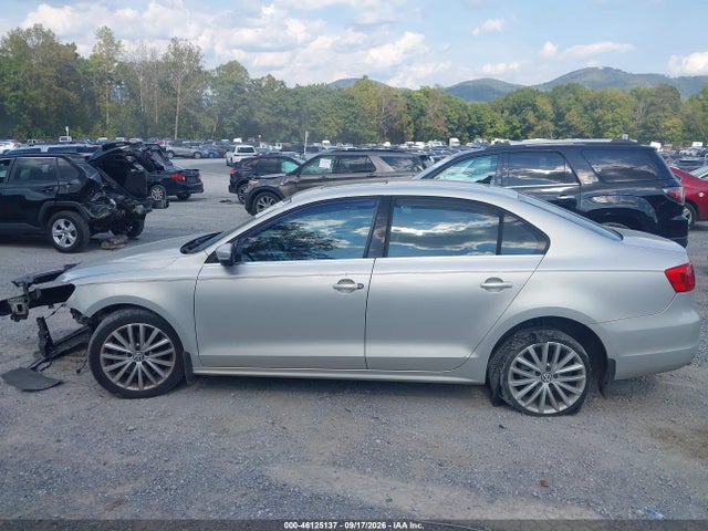 Aukcja sprzedaży 2011 Volkswagen Jetta 2.5l Sel, vin: 3VWLZ7AJ8BM360925, numer aukcji: 46125137
