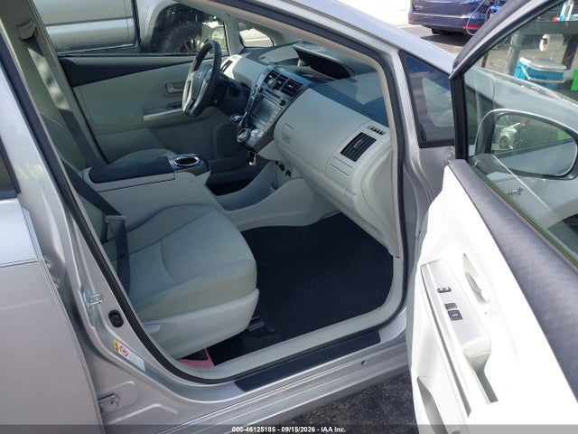 Auction sale of the 2013 Toyota Prius V Two, vin: JTDZN3EU4D3219716, lot number: 46125185