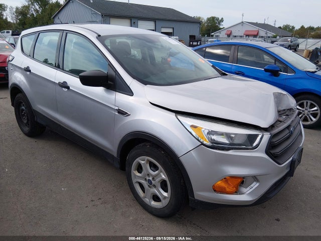 46125236 :رقم المزاد ، 1FMCU0F79HUD37515 vin ، 2017 Ford Escape S مزاد بيع