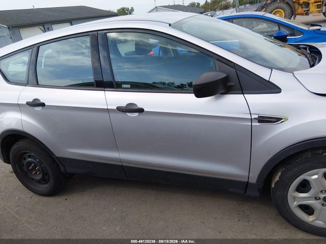 46125236 :رقم المزاد ، 1FMCU0F79HUD37515 vin ، 2017 Ford Escape S مزاد بيع
