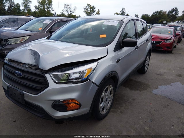 46125236 :رقم المزاد ، 1FMCU0F79HUD37515 vin ، 2017 Ford Escape S مزاد بيع