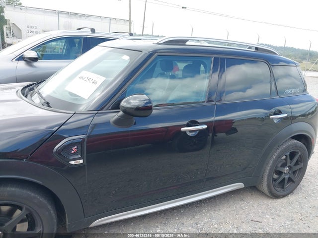 Mini Countryman Cooper S 2019 WMZYT3C51K3E96045 Image 14