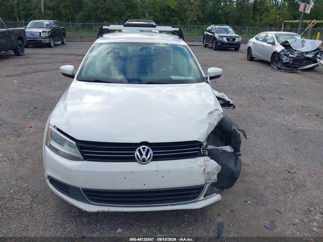 2013 Volkswagen Jetta 2.5l Se მანქანა იყიდება აუქციონზე, vin: 3VWDP7AJ2DM260591, აუქციონის ნომერი: 46125307