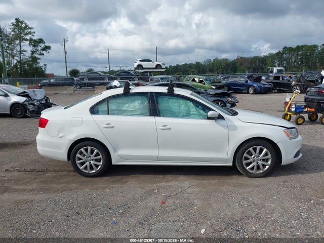 2013 Volkswagen Jetta 2.5l Se მანქანა იყიდება აუქციონზე, vin: 3VWDP7AJ2DM260591, აუქციონის ნომერი: 46125307