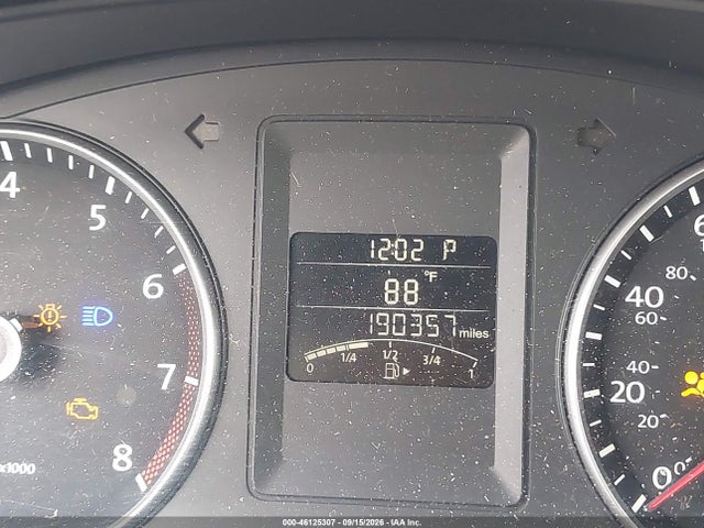 2013 Volkswagen Jetta 2.5l Se მანქანა იყიდება აუქციონზე, vin: 3VWDP7AJ2DM260591, აუქციონის ნომერი: 46125307