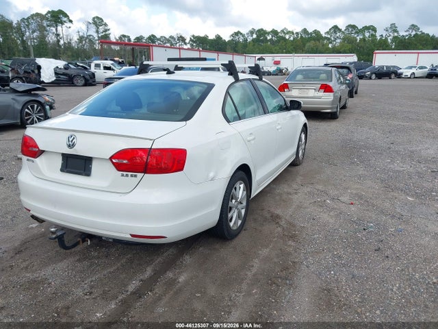 2013 Volkswagen Jetta 2.5l Se მანქანა იყიდება აუქციონზე, vin: 3VWDP7AJ2DM260591, აუქციონის ნომერი: 46125307