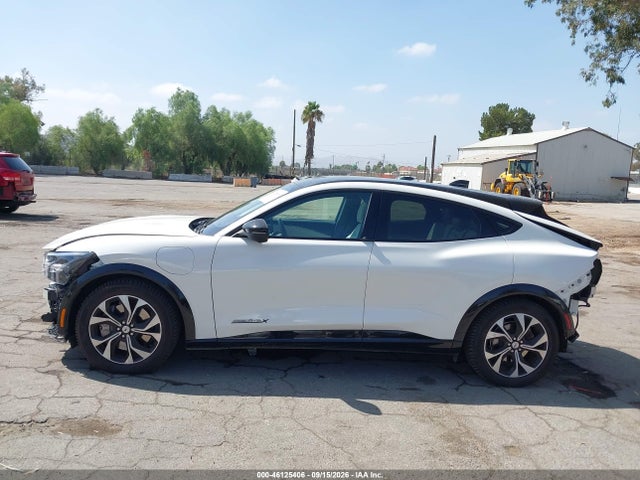 2022 Ford Mustang Mach-e Premium მანქანა იყიდება აუქციონზე, vin: 3FMTK3SUXNMA29921, აუქციონის ნომერი: 46125406