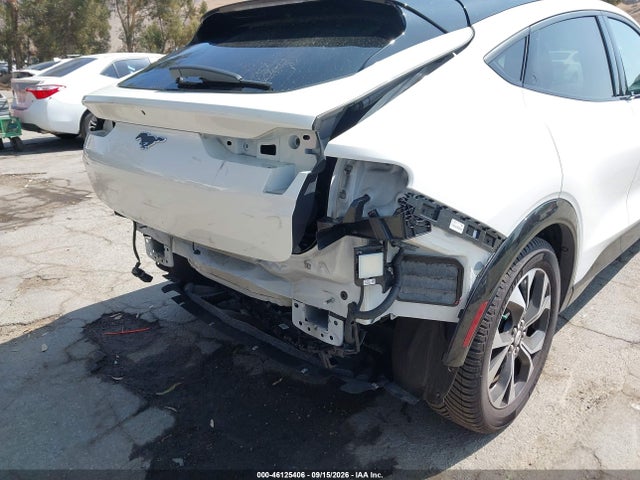 2022 Ford Mustang Mach-e Premium მანქანა იყიდება აუქციონზე, vin: 3FMTK3SUXNMA29921, აუქციონის ნომერი: 46125406