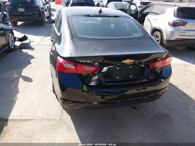 1G1ZD5ST6SF144595 Chevrolet Malibu Fwd 1lt