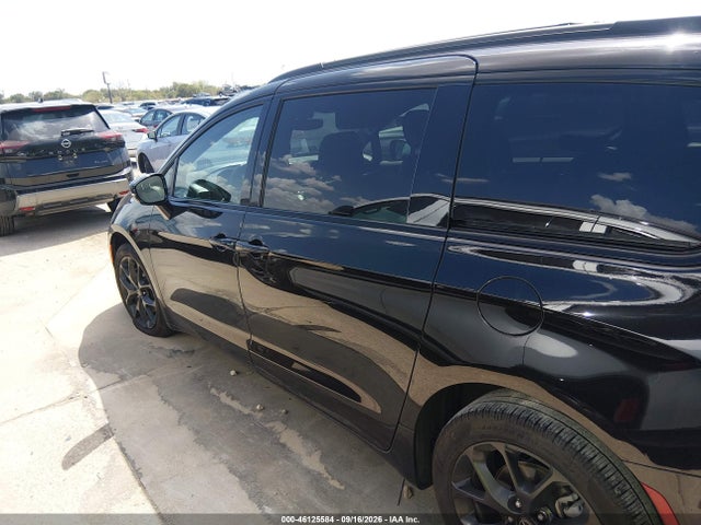 2026 Chrysler Pacifica Limited მანქანა იყიდება აუქციონზე, vin: 2C4RC1GG4TR161968, აუქციონის ნომერი: 46125584