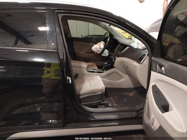 Продажа на аукционе авто 2017 Hyundai Tucson Se, vin: KM8J3CA46HU440903, номер лота: 46125652