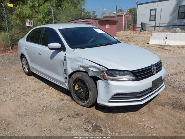 2017 3VW2B7AJXHM320483 главное изображение