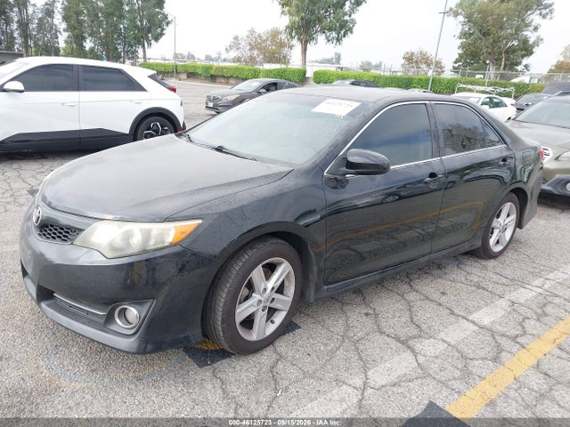 46125723 :رقم المزاد ، 4T1BF1FKXDU268179 vin ، 2013 Toyota Camry Se مزاد بيع