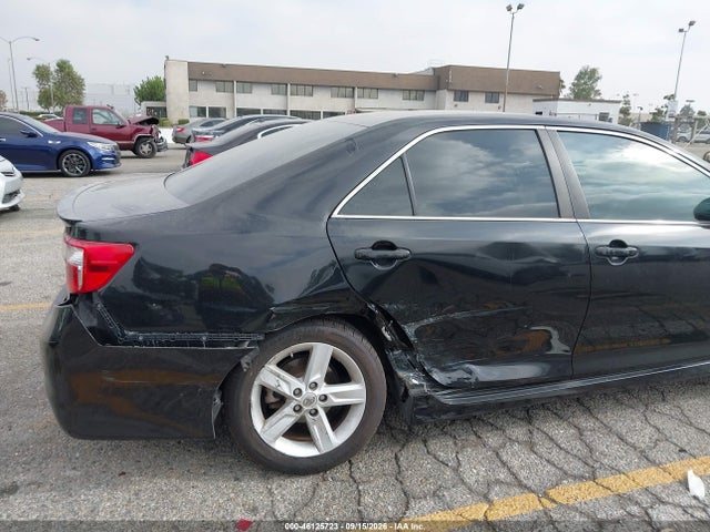46125723 :رقم المزاد ، 4T1BF1FKXDU268179 vin ، 2013 Toyota Camry Se مزاد بيع