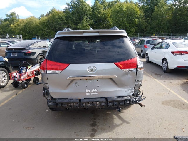 Продажа на аукционе авто 2014 Toyota Sienna Limited V6 7 Passenger, vin: 5TDYK3DC7ES501698, номер лота: 46125747
