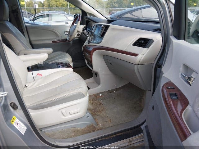 Продажа на аукционе авто 2014 Toyota Sienna Limited V6 7 Passenger, vin: 5TDYK3DC7ES501698, номер лота: 46125747